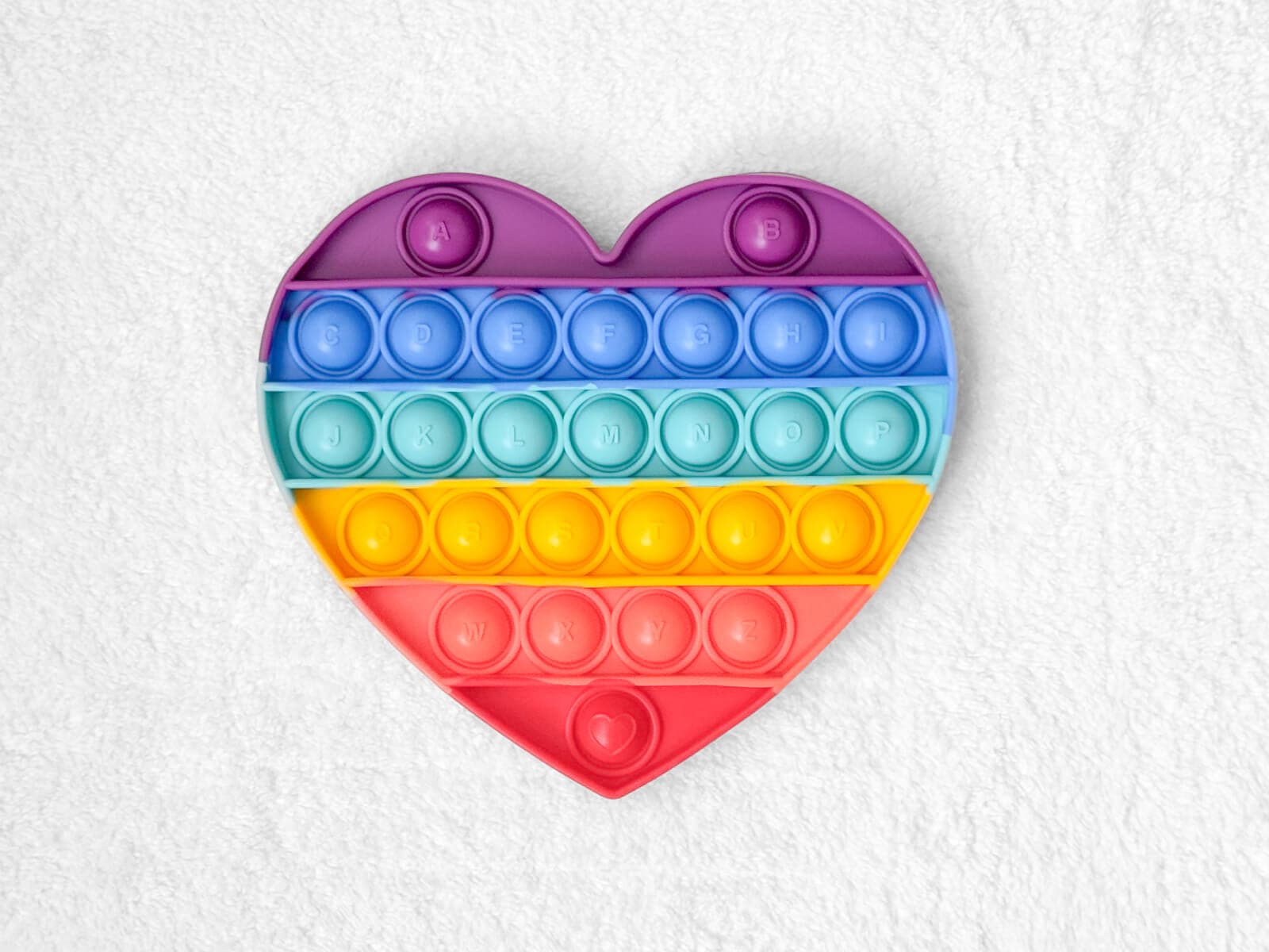 Apple Pie Plus – heart popper toy